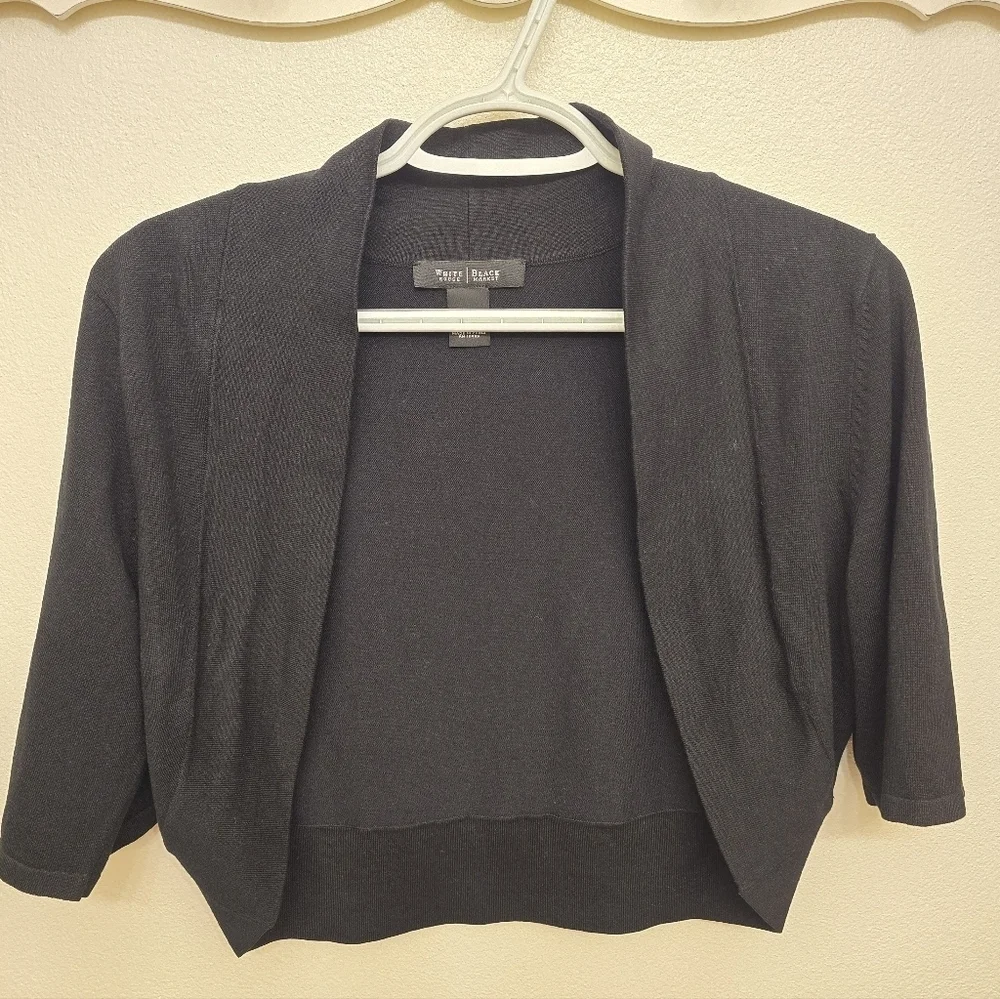 EUC Whiite House Black Market Black Cropped Open-Front Shrug